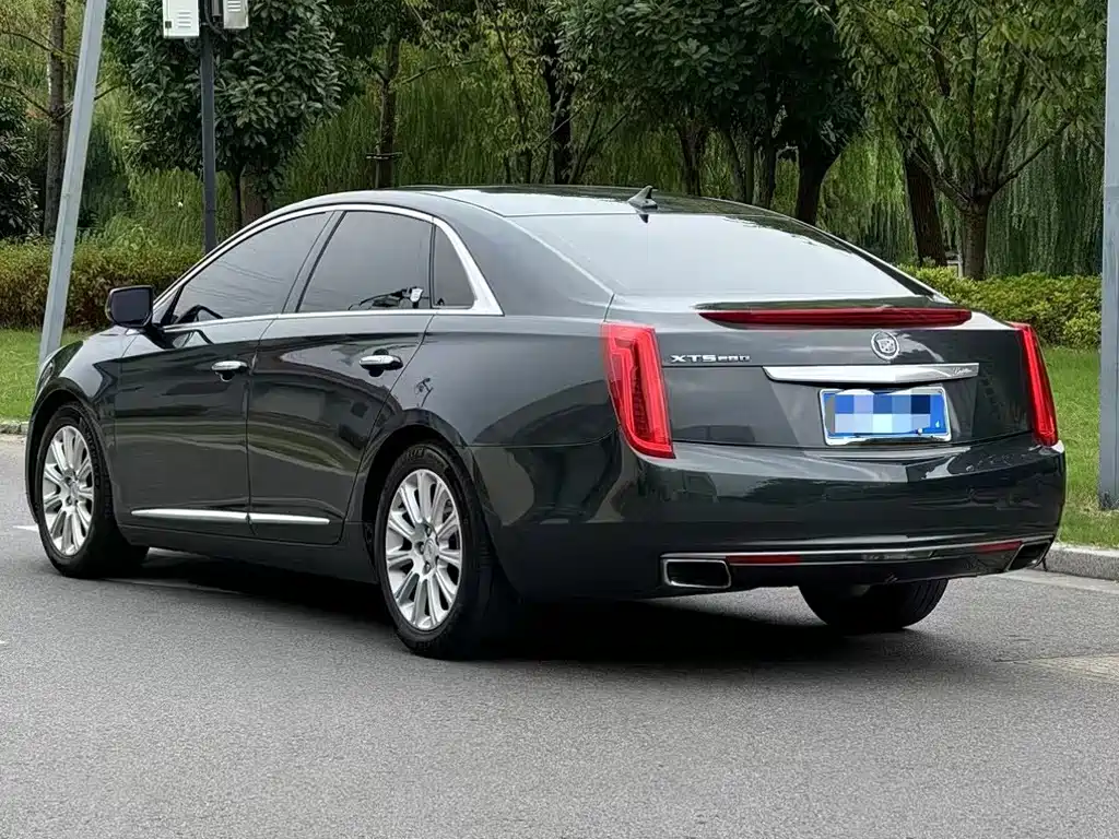 Cadillac XTS — миниатюра 5