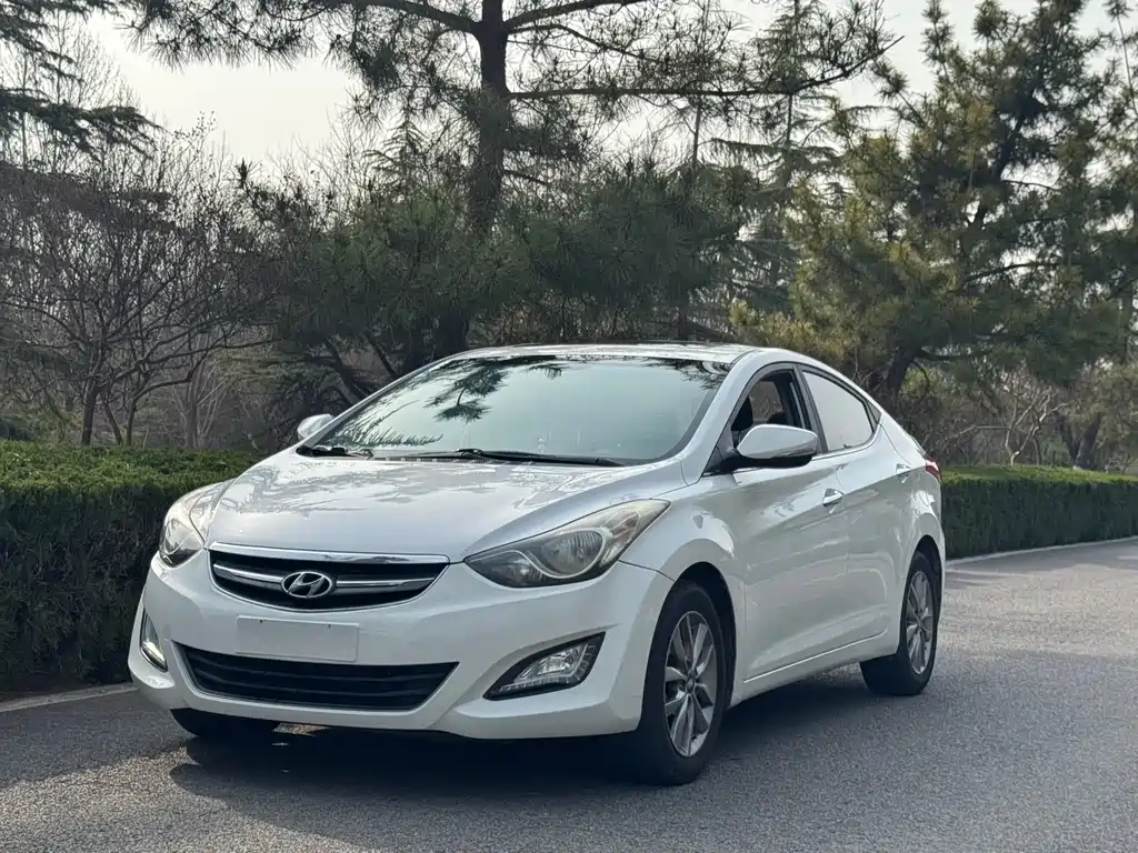 Hyundai Elantra Langdong 2015