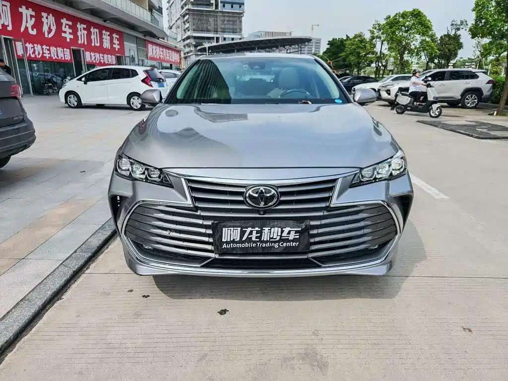 Toyota Avalon — миниатюра 2