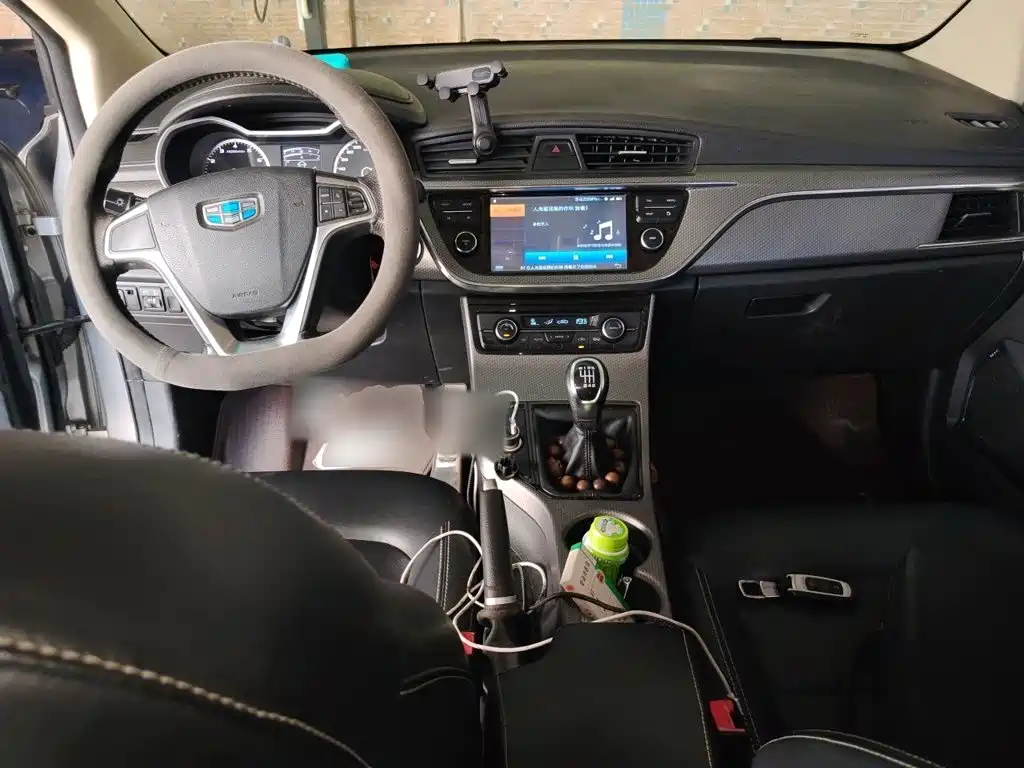 Geely Emgrand GS — миниатюра 10