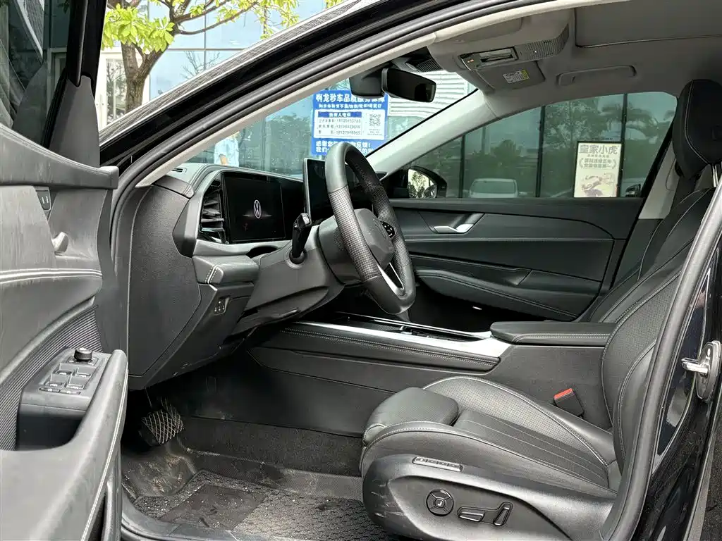Volkswagen Passat 2025 Pro 380TSI