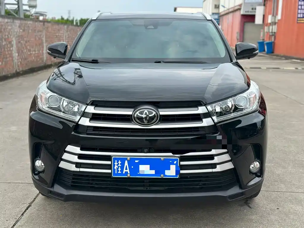 Toyota Highlander — миниатюра 2
