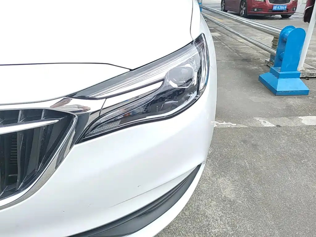 Buick Excelle — миниатюра 24