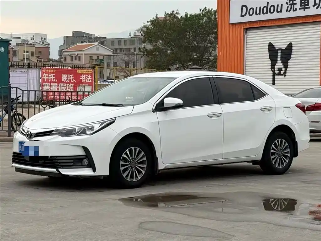 Купить Toyota Corolla