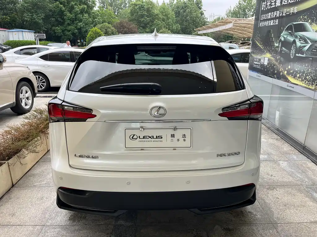 Lexus NX — миниатюра 7