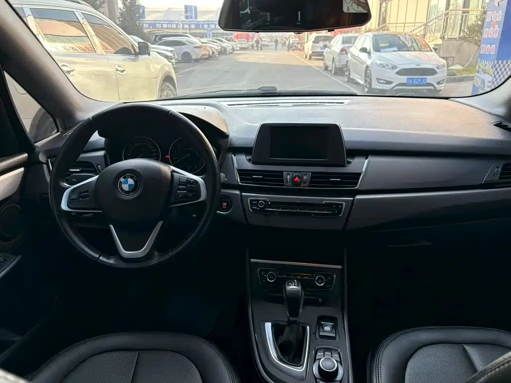 BMW 2 SERIES STATION WAGON