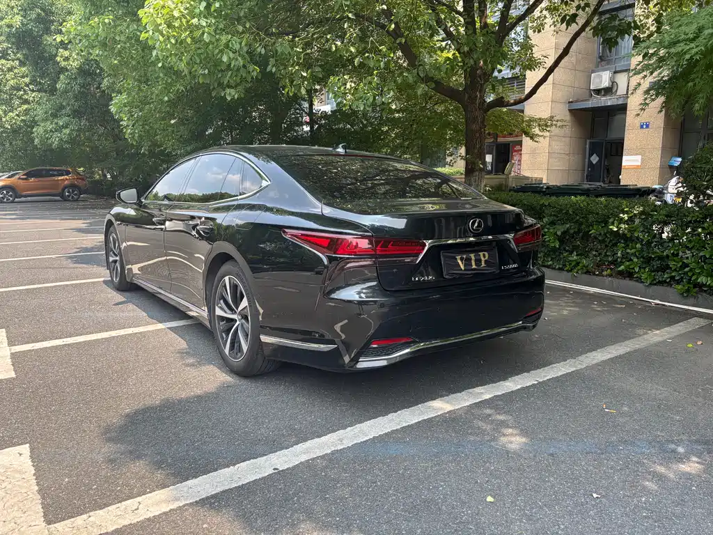 Lexus LS 2024 500h