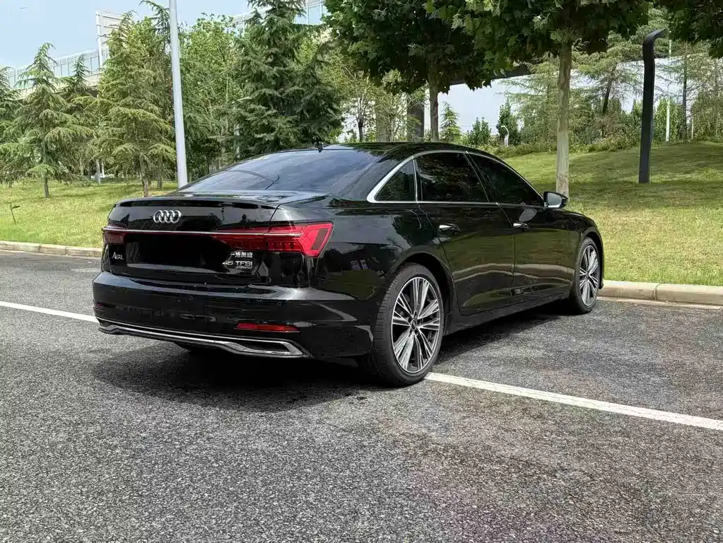Audi A6L 2023 45 TFSI quattro Premium