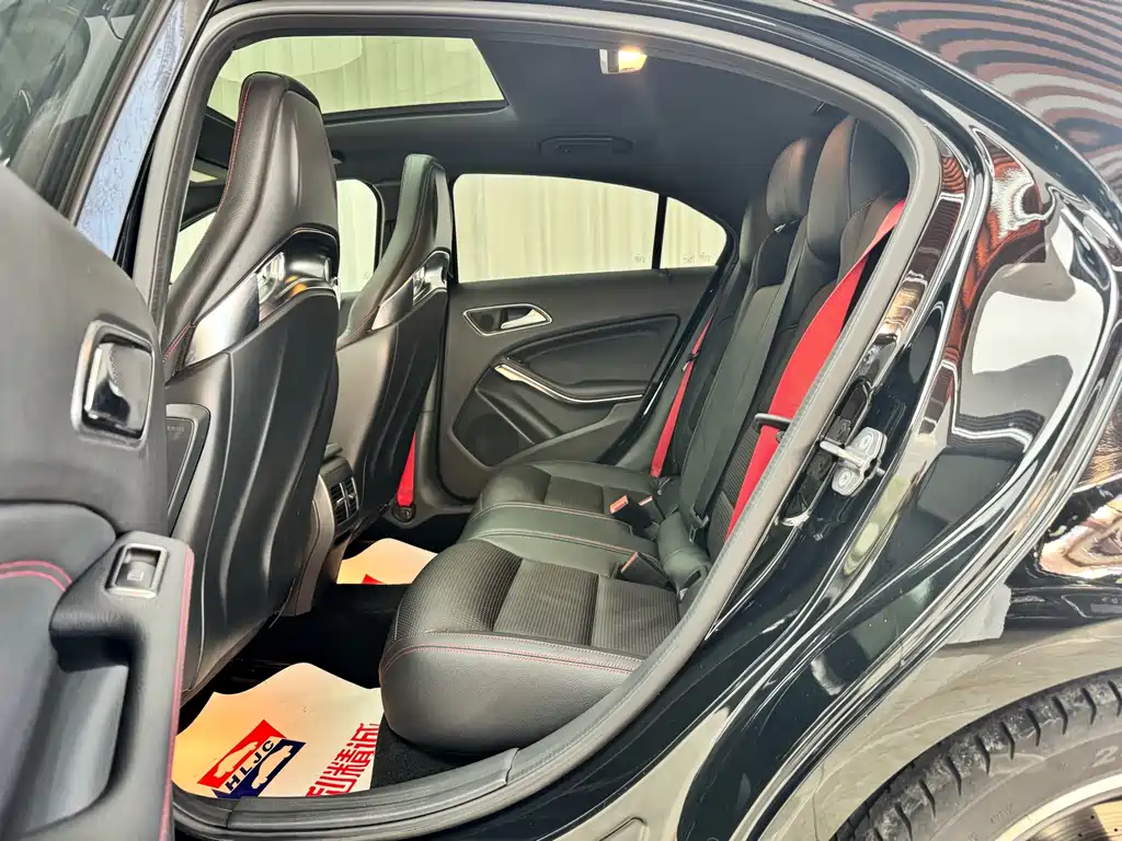 Mercedes-Benz A-Class AMG (Import) — миниатюра 8