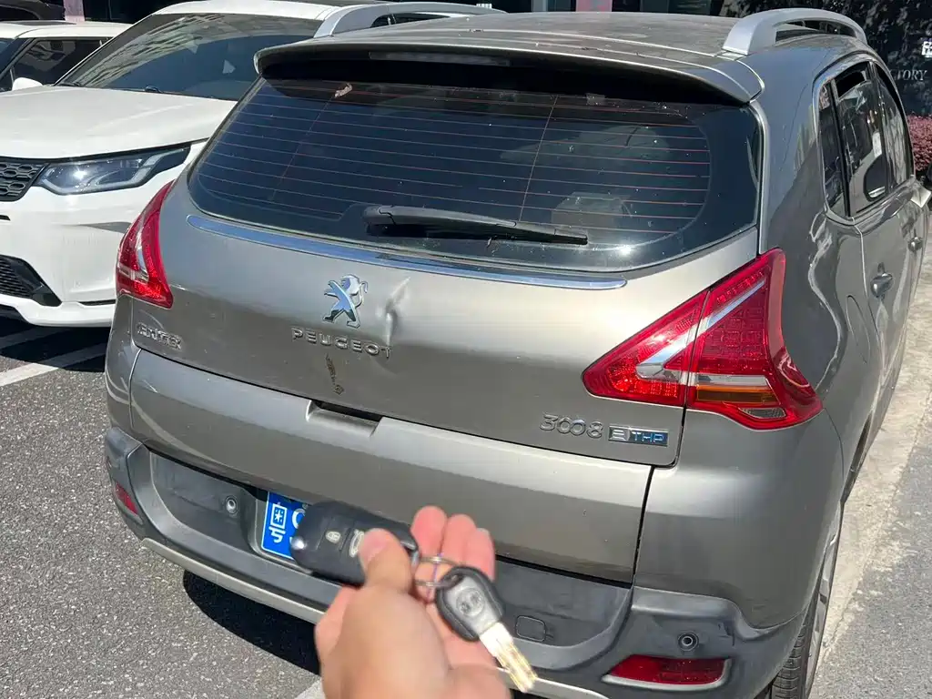 Peugeot 3008 — миниатюра 2