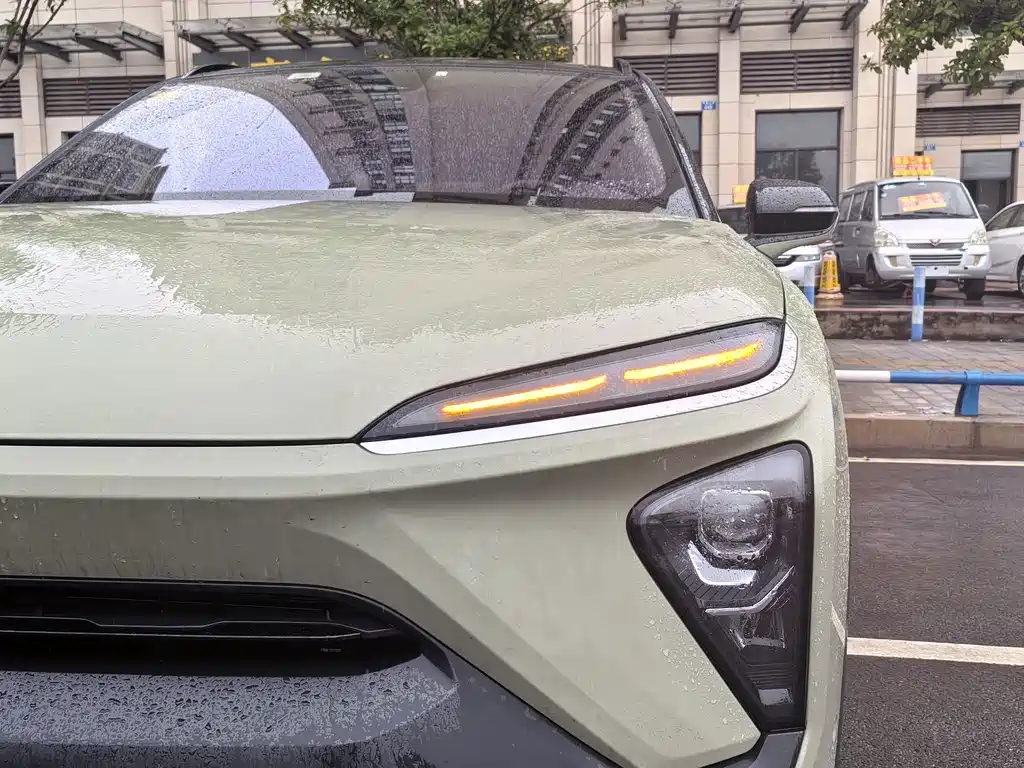 NIO ES6 — миниатюра 4
