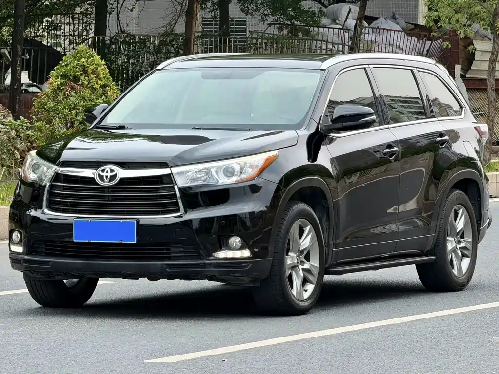 Купить Toyota Highlander