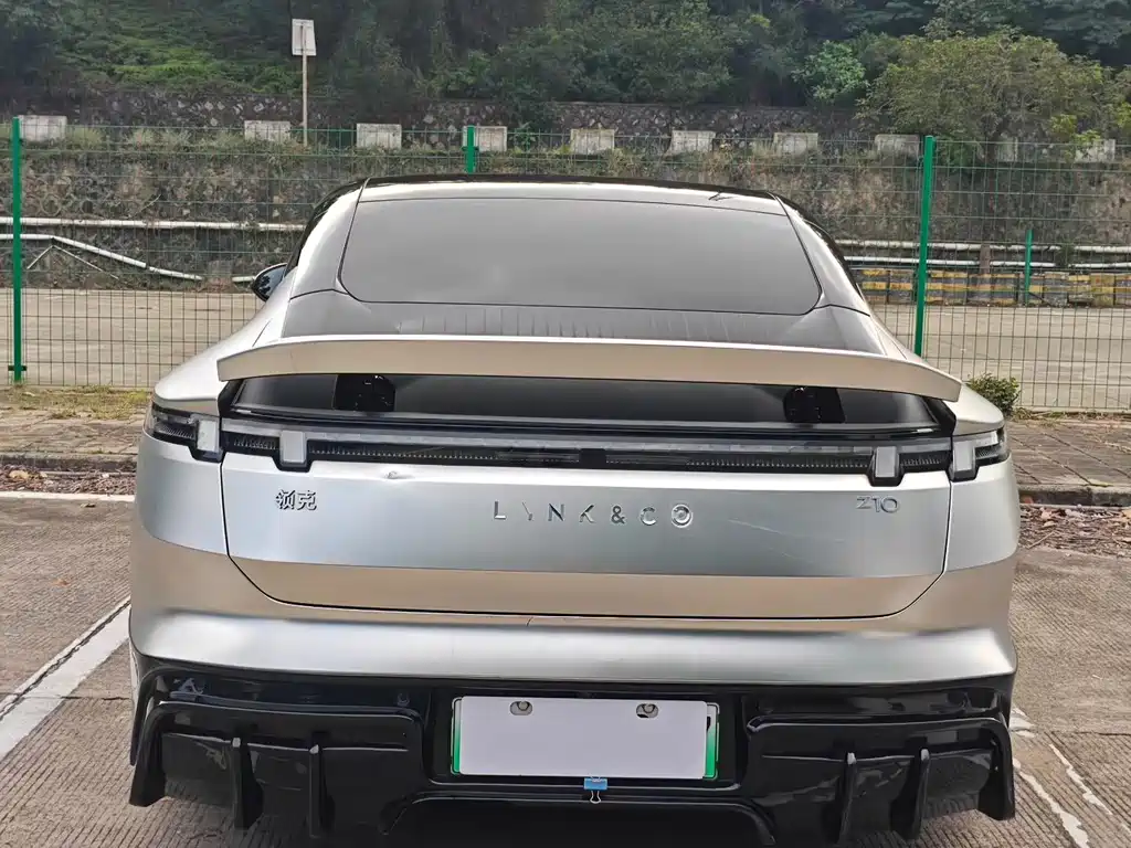 Lynk & Co Z10 2024 95kWh 766km Max