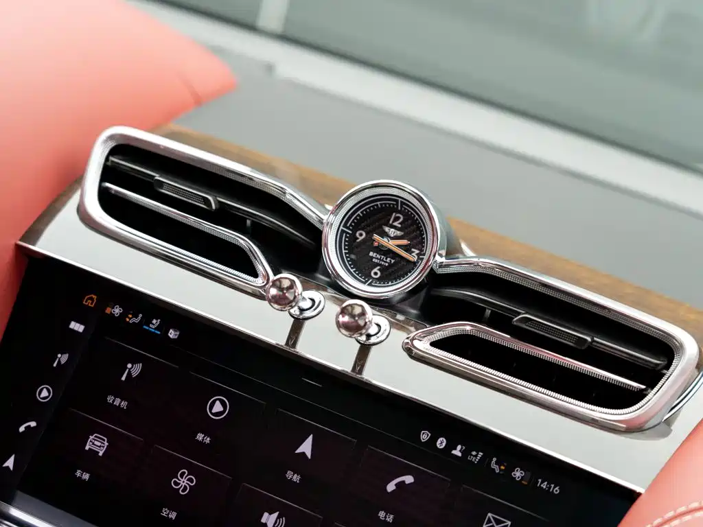 Bentley Bentayga — миниатюра 21