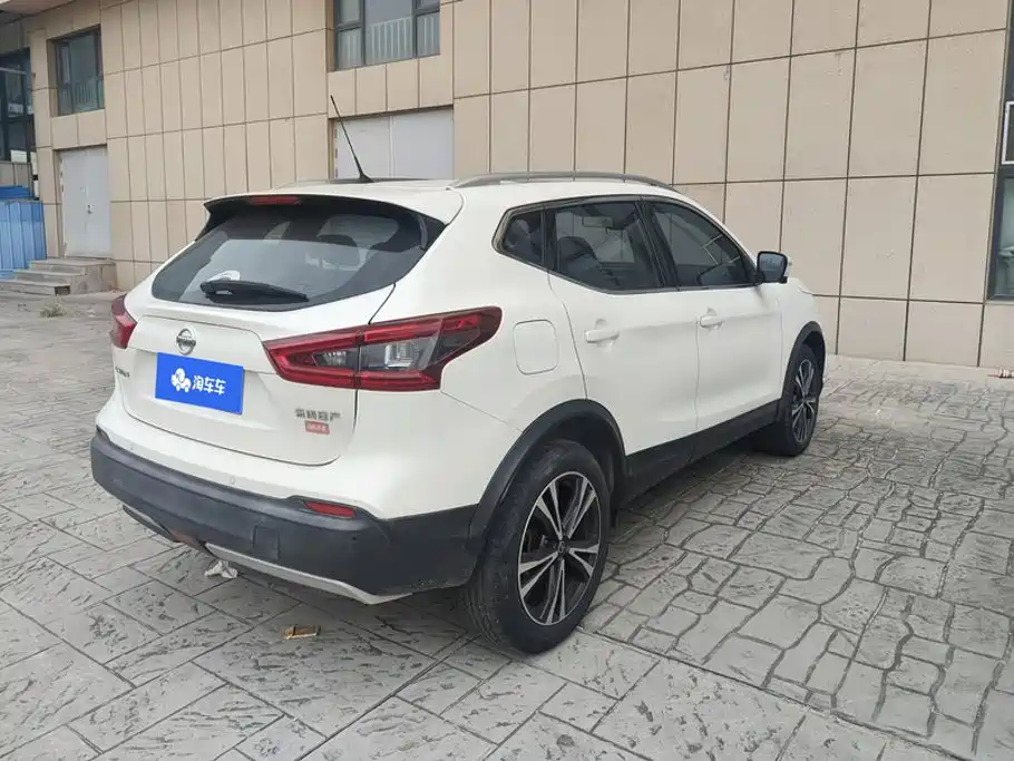 Nissan Qashqai — миниатюра 3