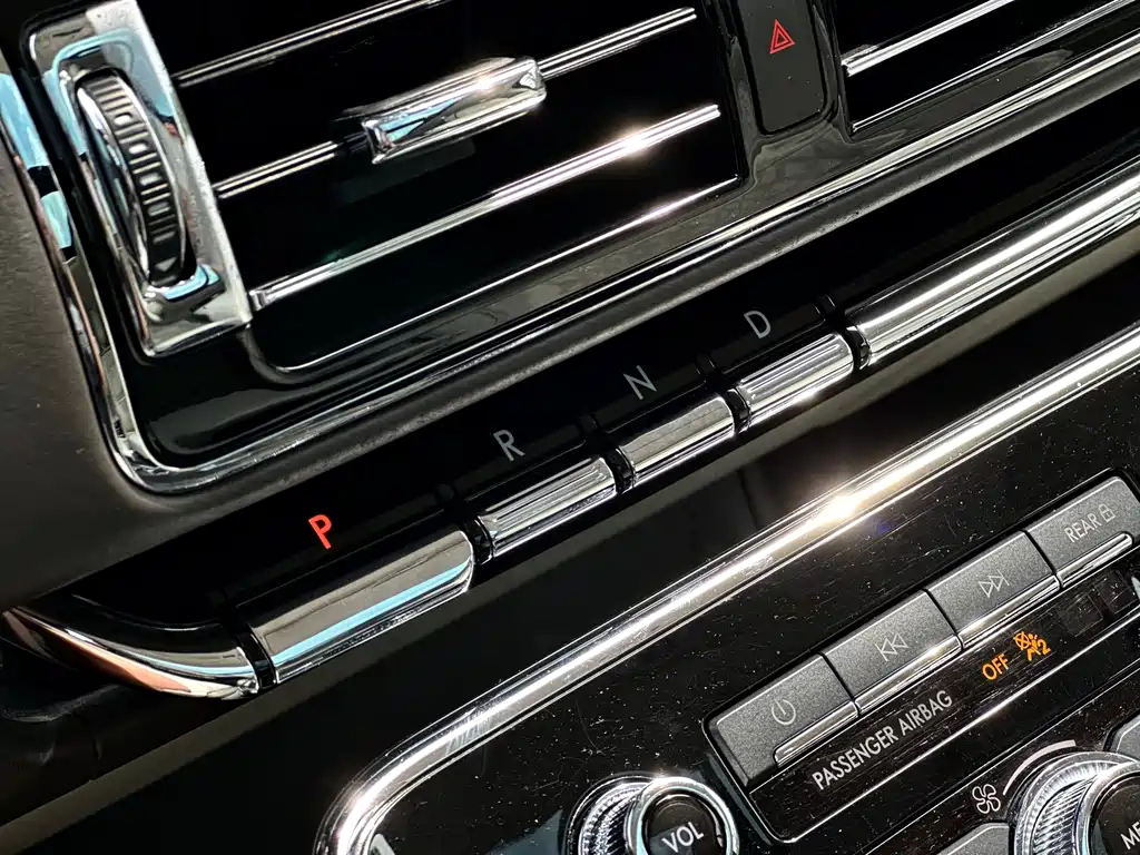 Lincoln Navigator — миниатюра 16