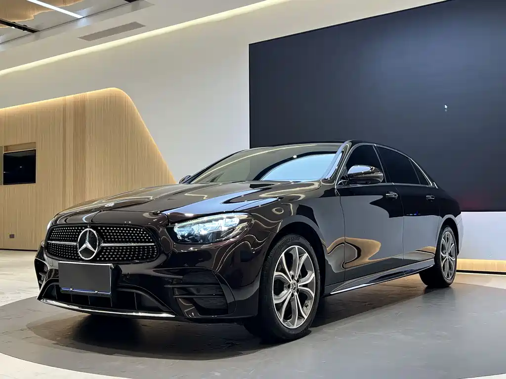 Mercedes-Benz E-Class 2023