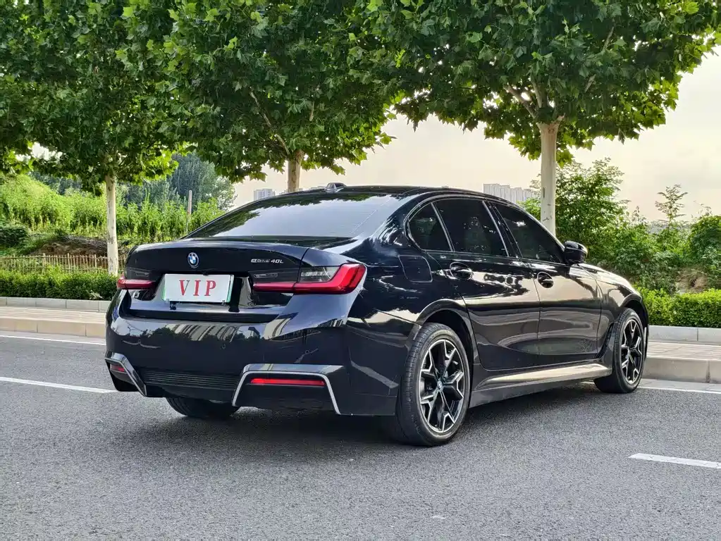 BMW i3 — миниатюра 9