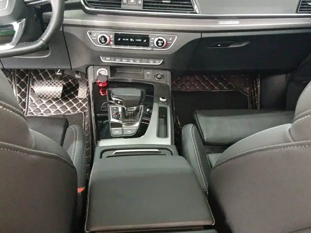 Audi Q5L — миниатюра 14