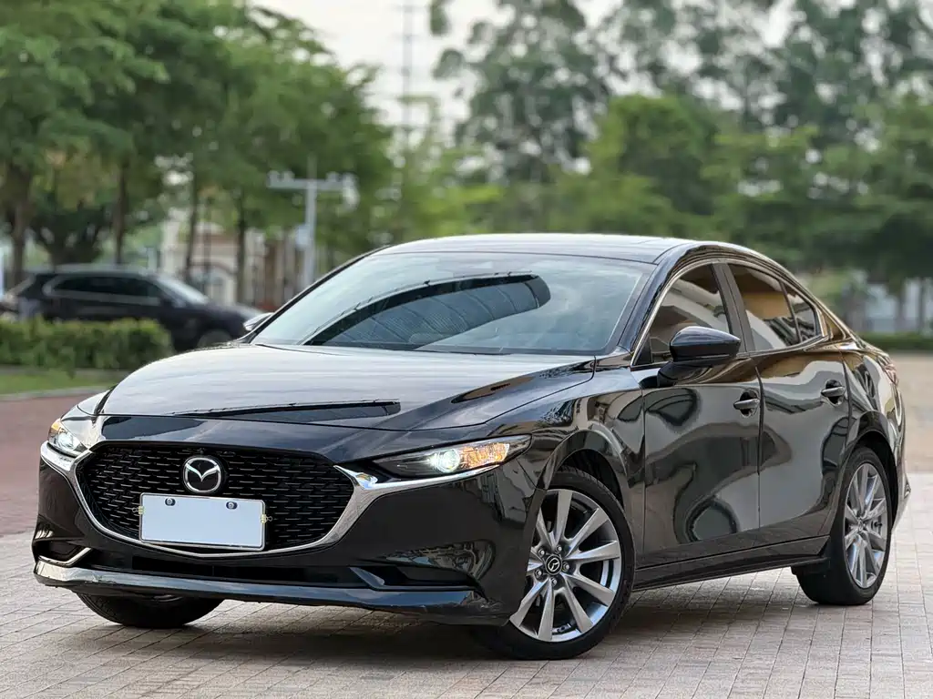 Mazda 3 Axela 2021