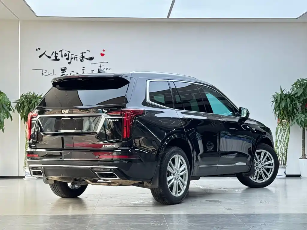 Cadillac XT6 — миниатюра 3