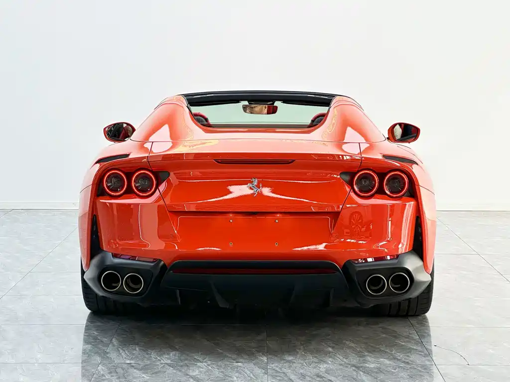 Ferrari 812 — миниатюра 4
