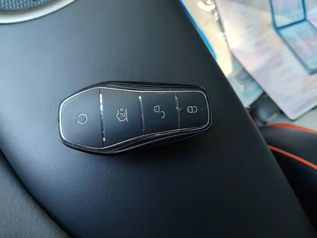 BYD Dolphin — миниатюра 9