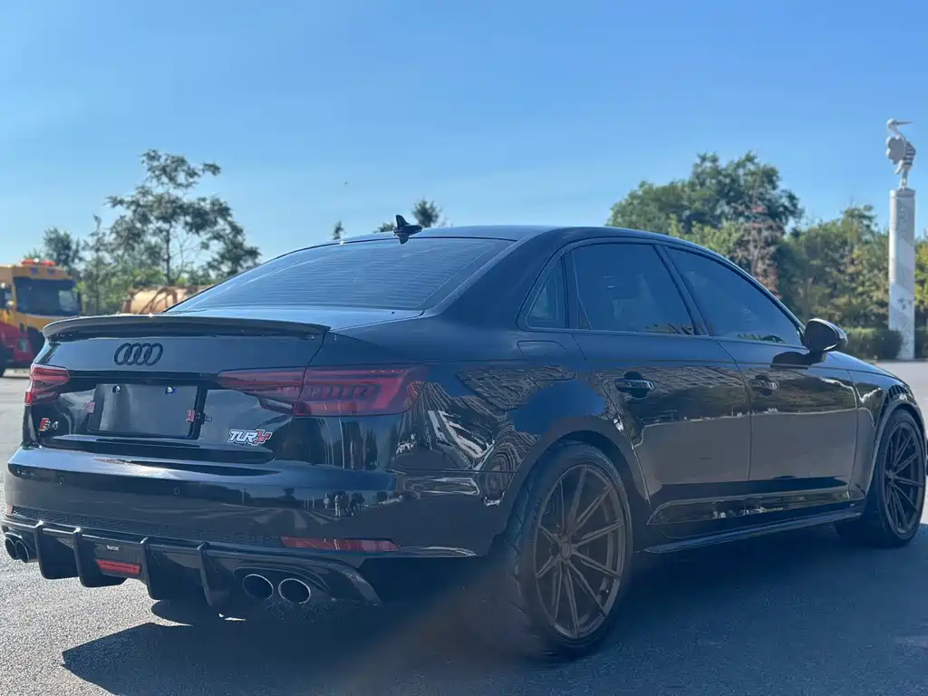 Audi S4 — миниатюра 5
