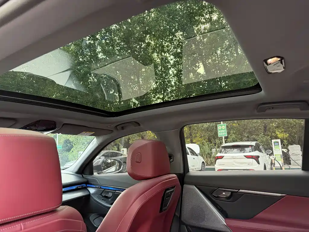 BMW i5 — миниатюра 14