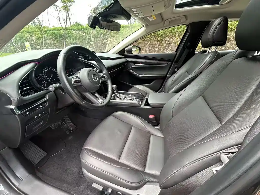 Mazda 3 Axela — миниатюра 4
