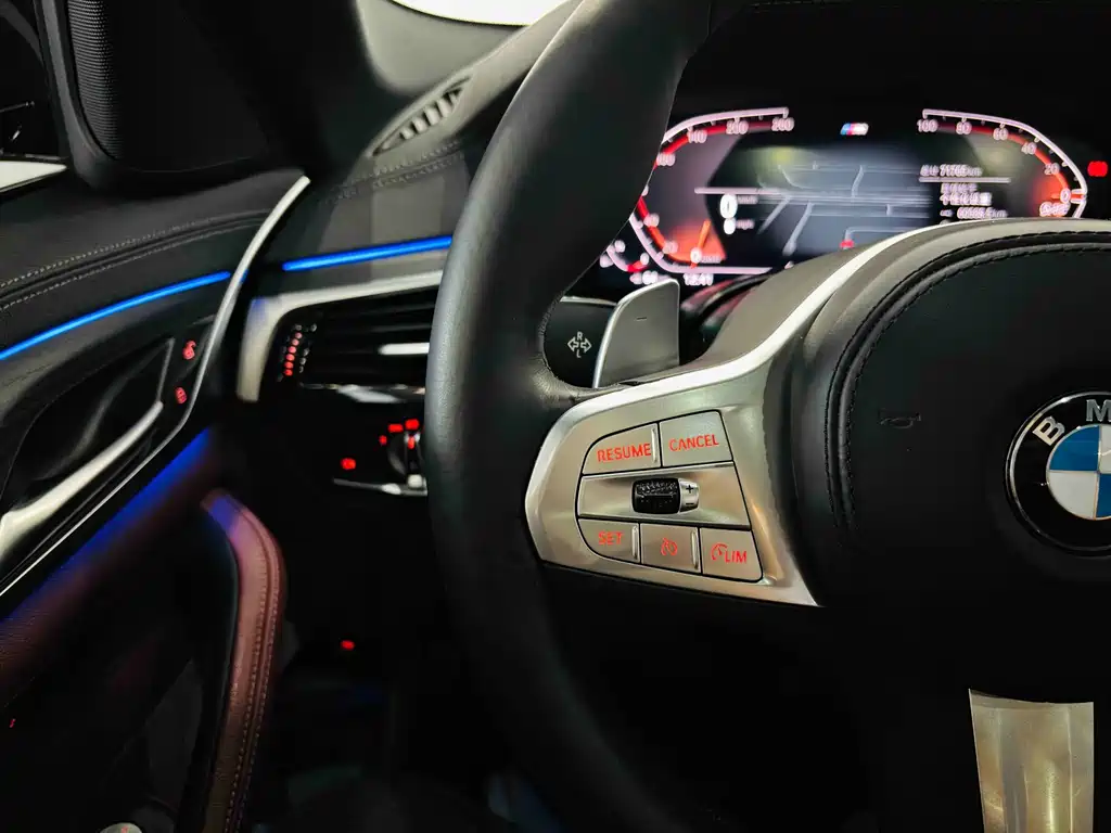 BMW 5 Series — миниатюра 16