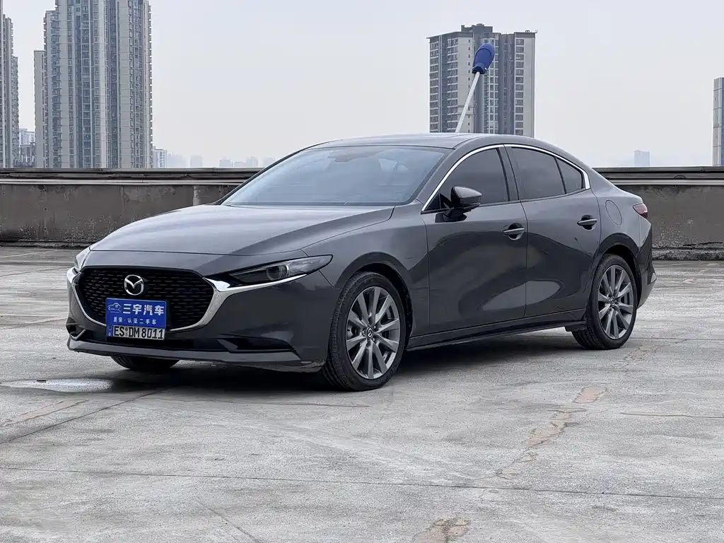 Mazda 3 Axela 2022