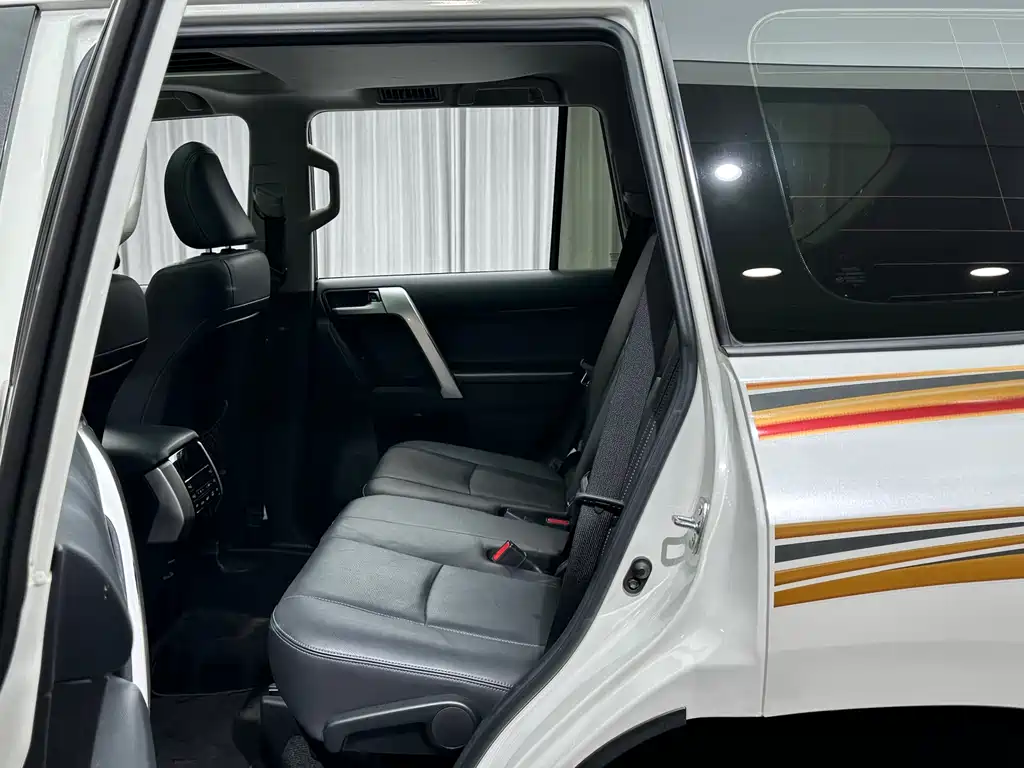 Toyota Prado — миниатюра 14
