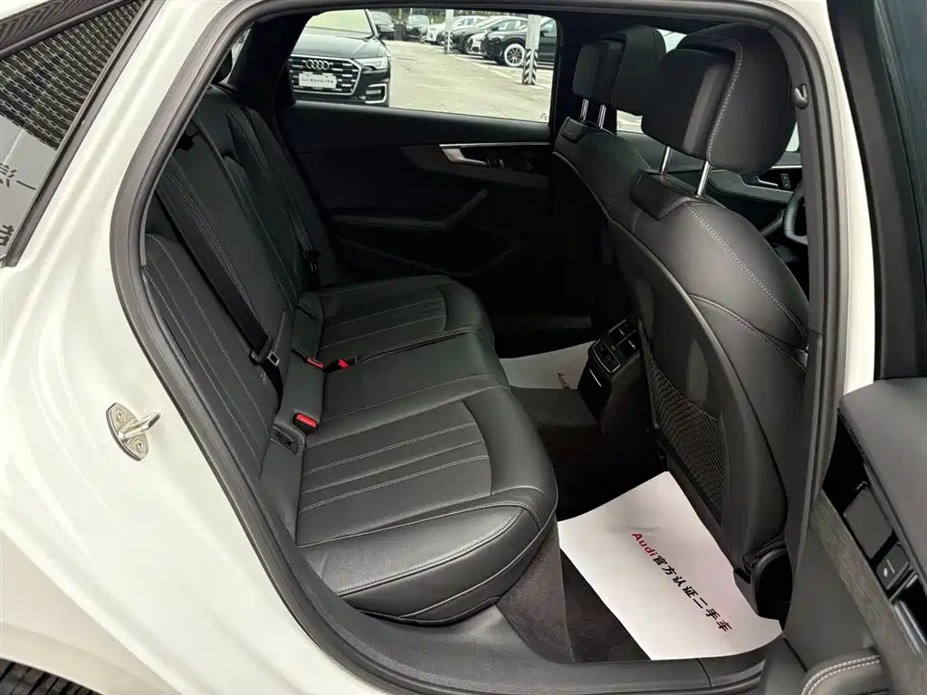 Audi A4L — миниатюра 12