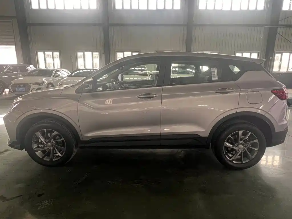 Geely Binyue — миниатюра 8