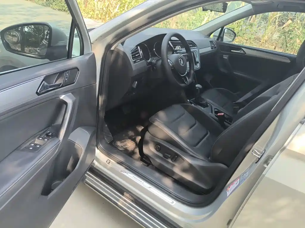 Volkswagen Tiguan L — миниатюра 16