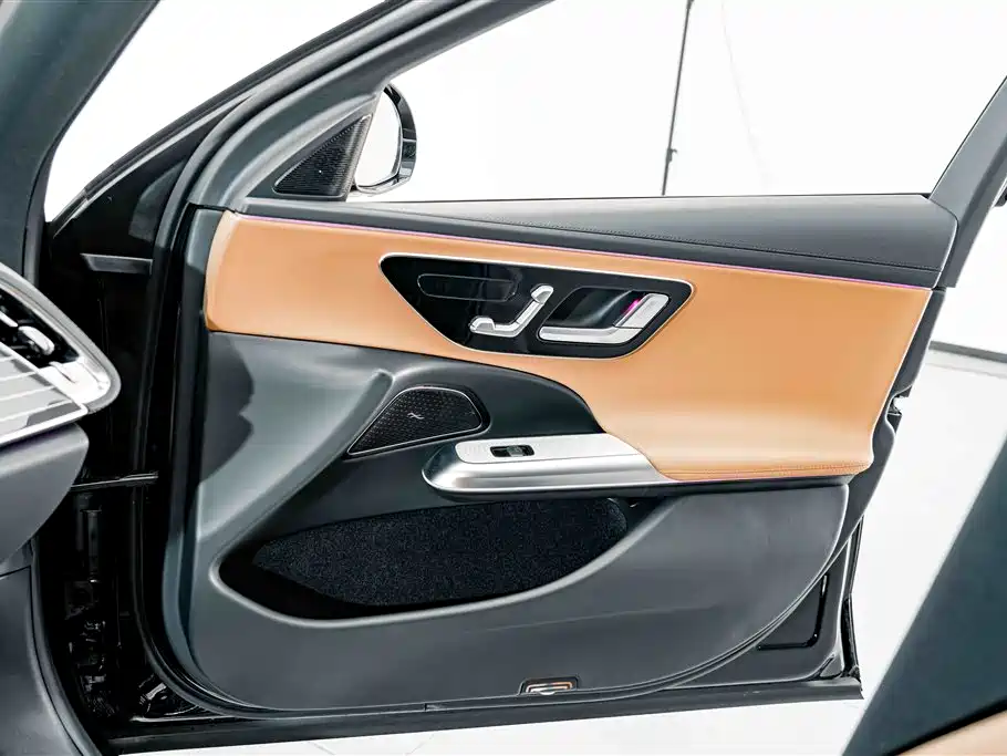 Mercedes-Benz E-Class — миниатюра 15
