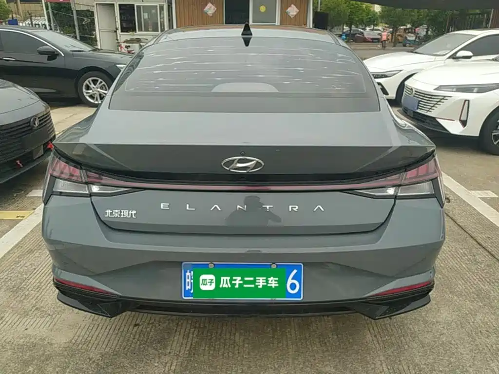 Hyundai Elantra — миниатюра 6