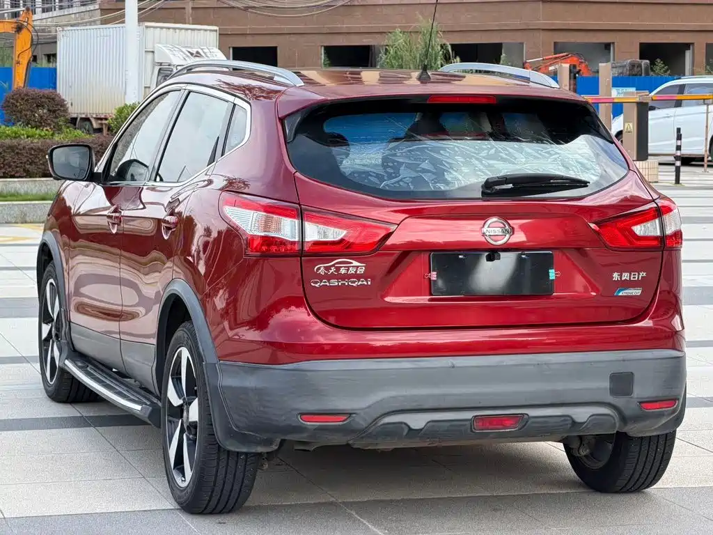Nissan Qashqai — миниатюра 9