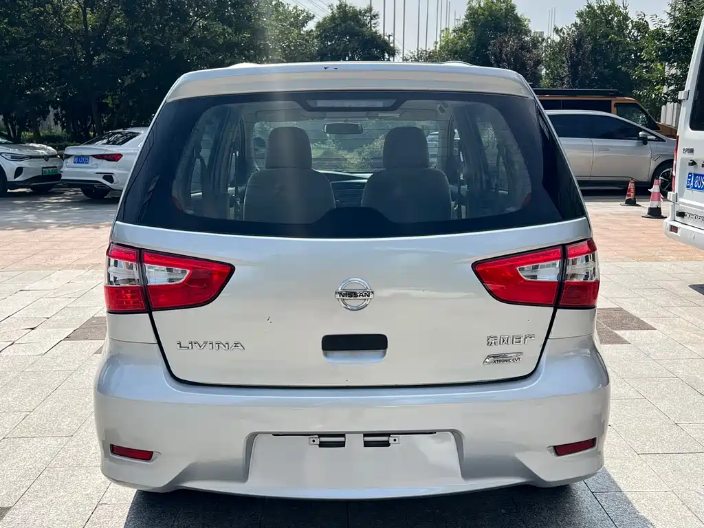 Nissan Livina 1.6XE CVT Comfort Edition, фото 13