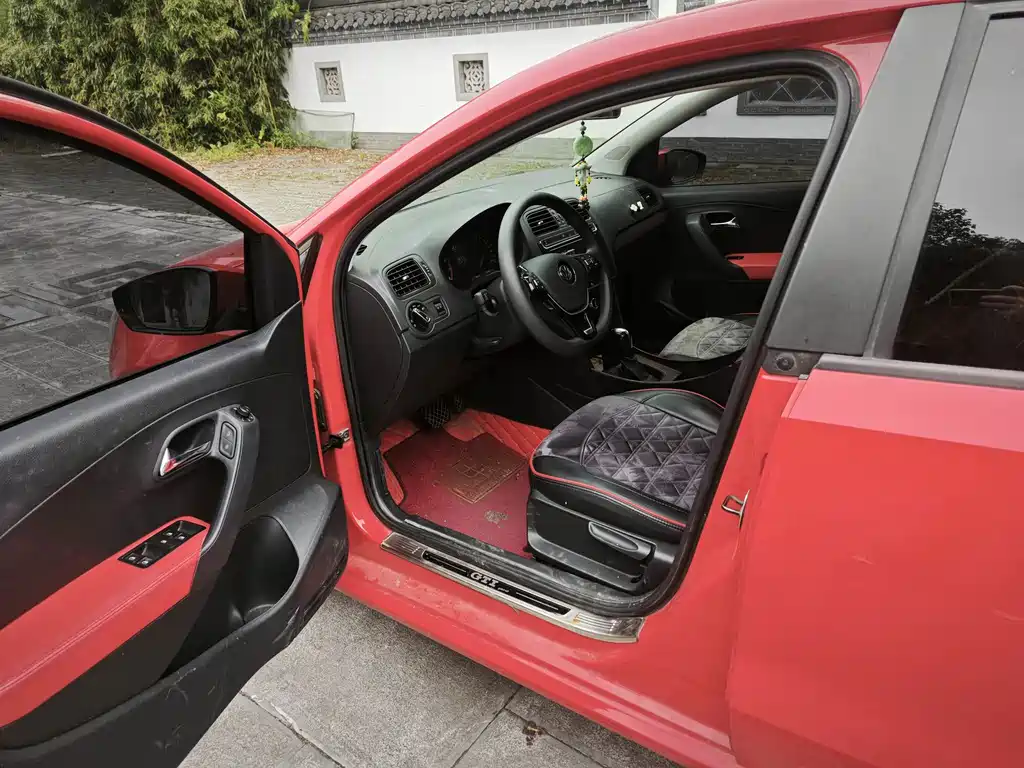 Volkswagen Polo — миниатюра 4
