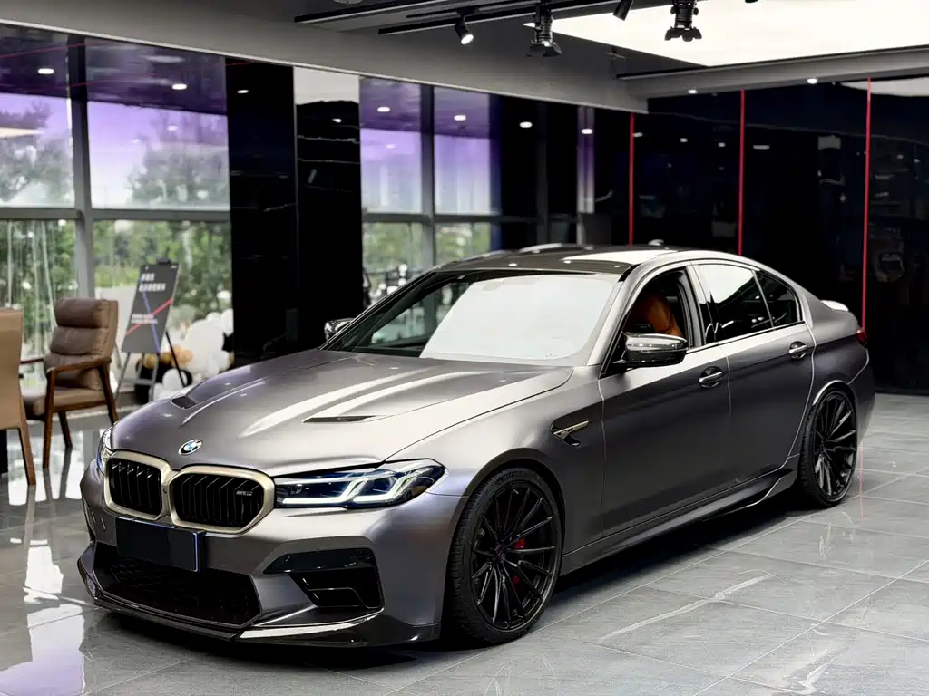 BMW M5