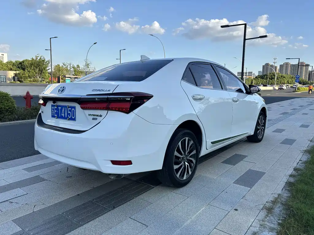 Toyota Corolla — миниатюра 5