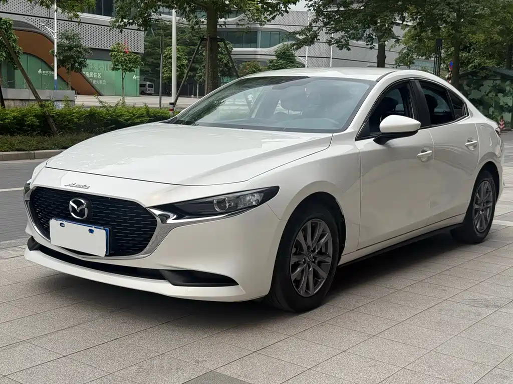 Mazda 3 Axela 2022