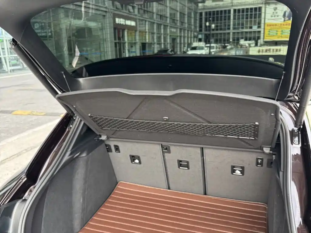 Porsche Macan — миниатюра 11