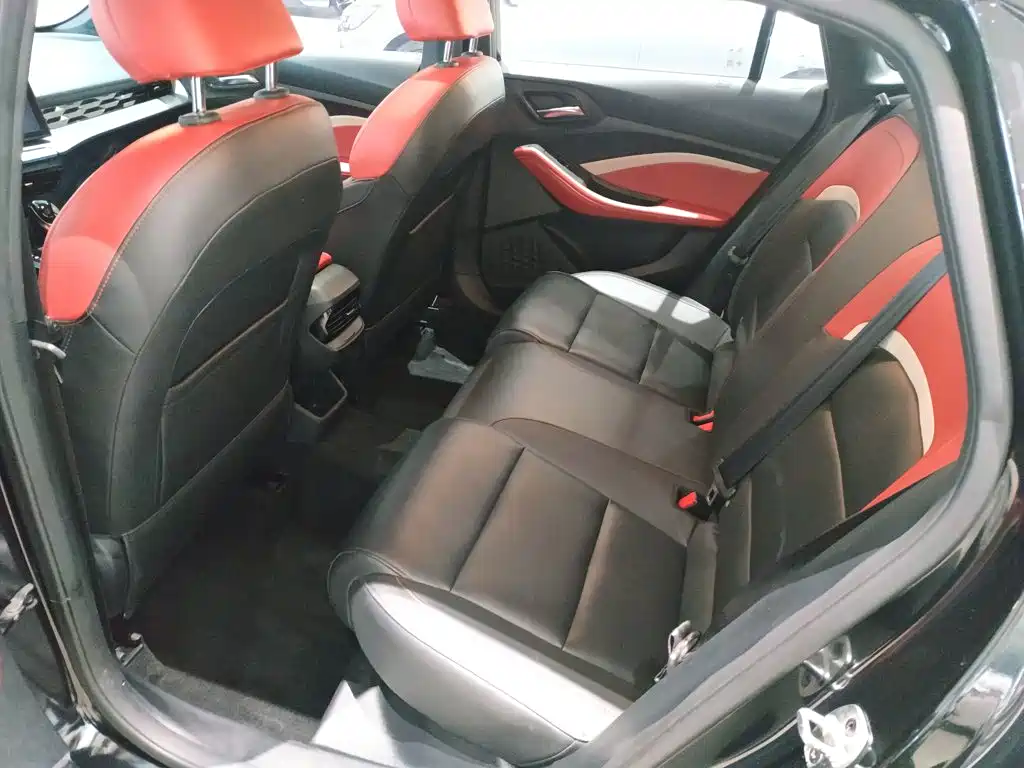 MG MG5 — миниатюра 17