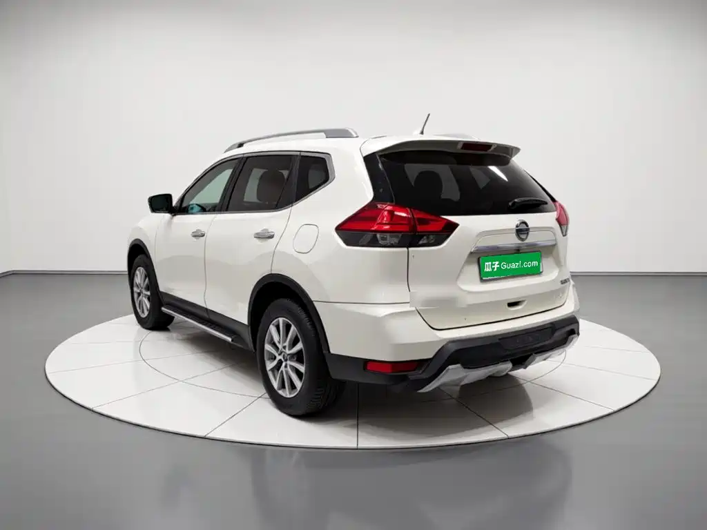 Nissan X-Trail — миниатюра 4