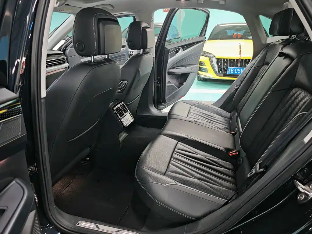 Volkswagen Passat — миниатюра 13