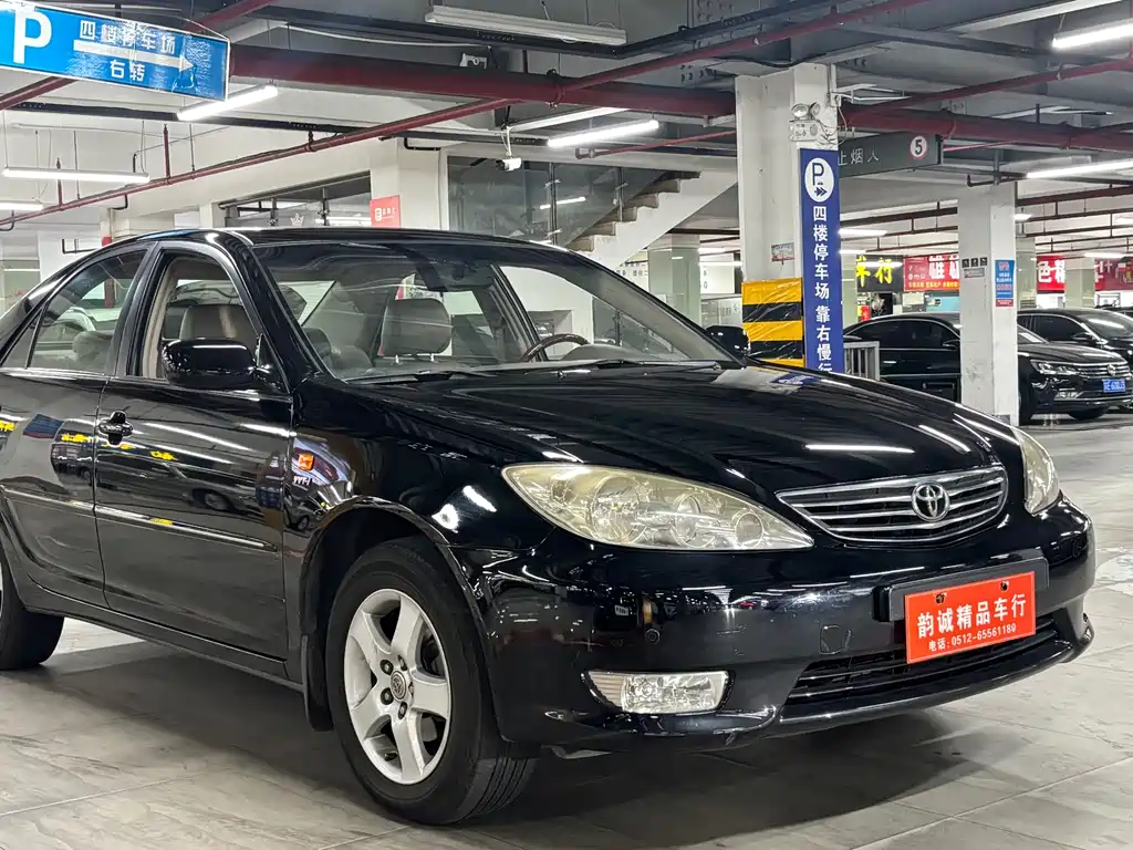Toyota Camry — миниатюра 13