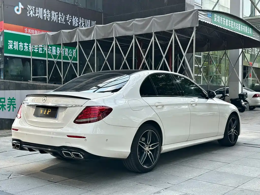 Mercedes-Benz E-Class — миниатюра 4